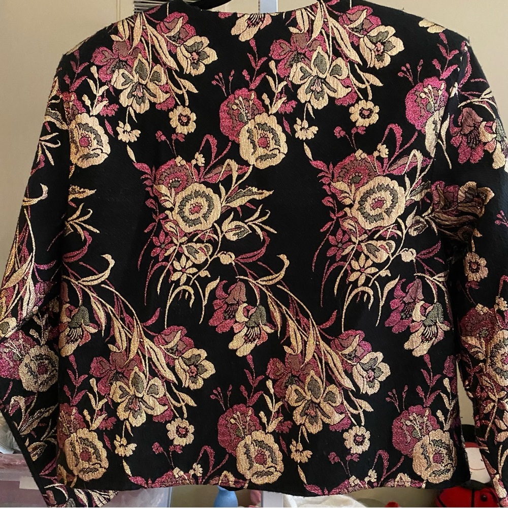 JACKET 🧥 - Picture 6 of 13